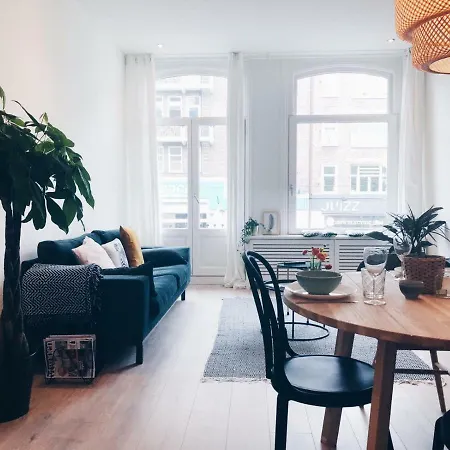 Light Spacious *